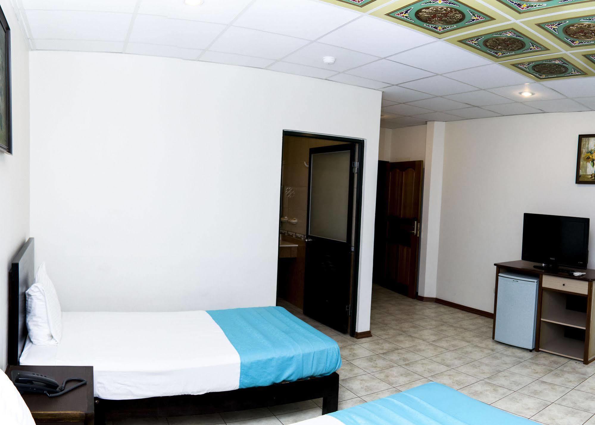 Hotel Puntarenas Beach Bagian luar foto
